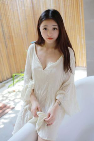 女同学的脚奴_BD迅雷电影在线