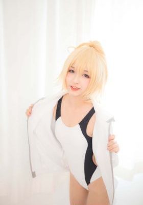女邻居在线_BD英语免费观看
